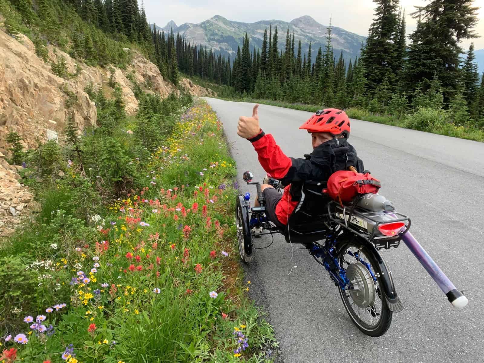 thumbs up trik riding