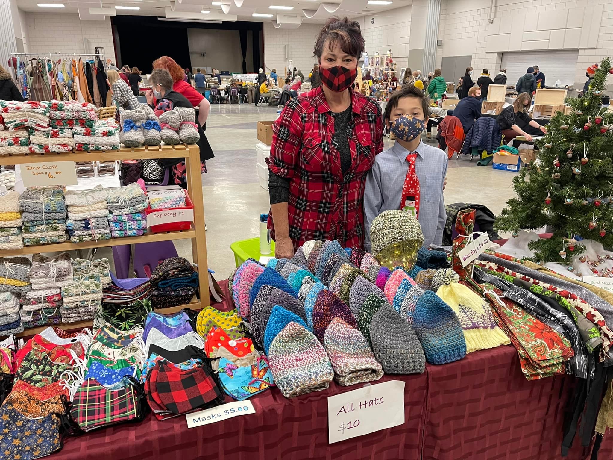 market vendors selling knits