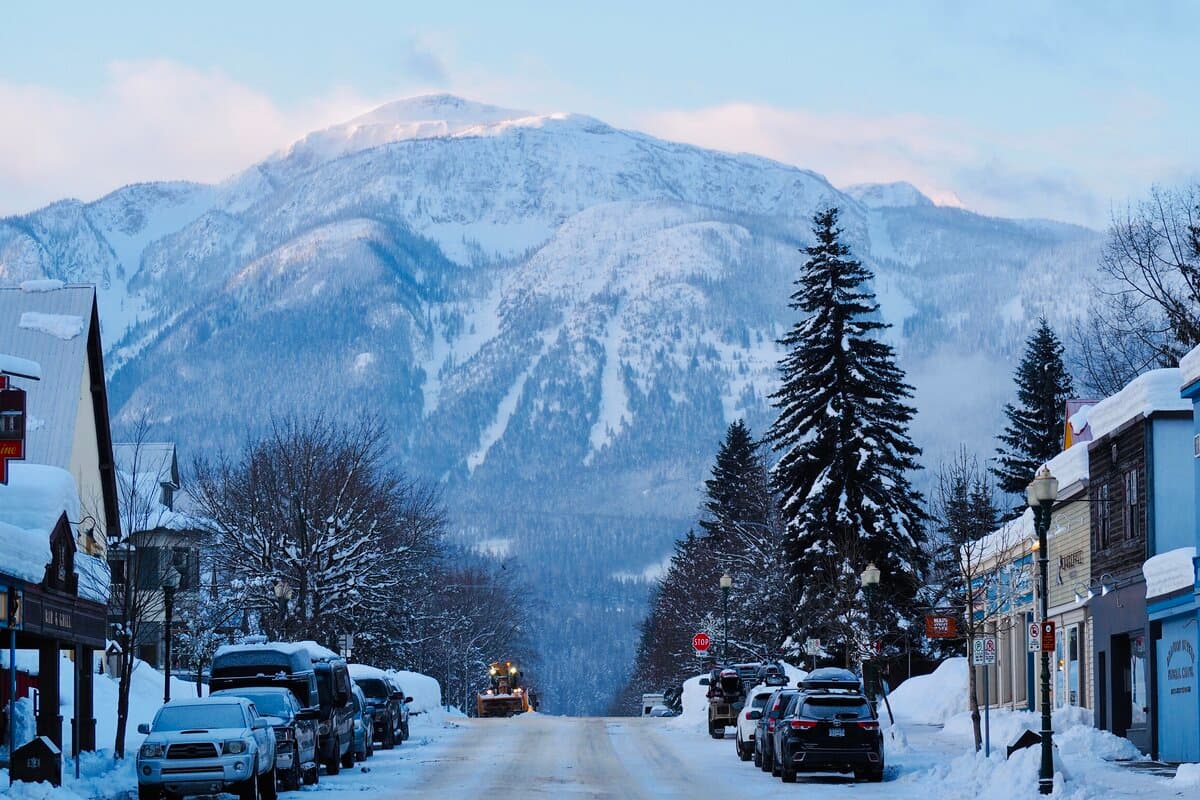 snowy morning mackenzie ave view of macpherson