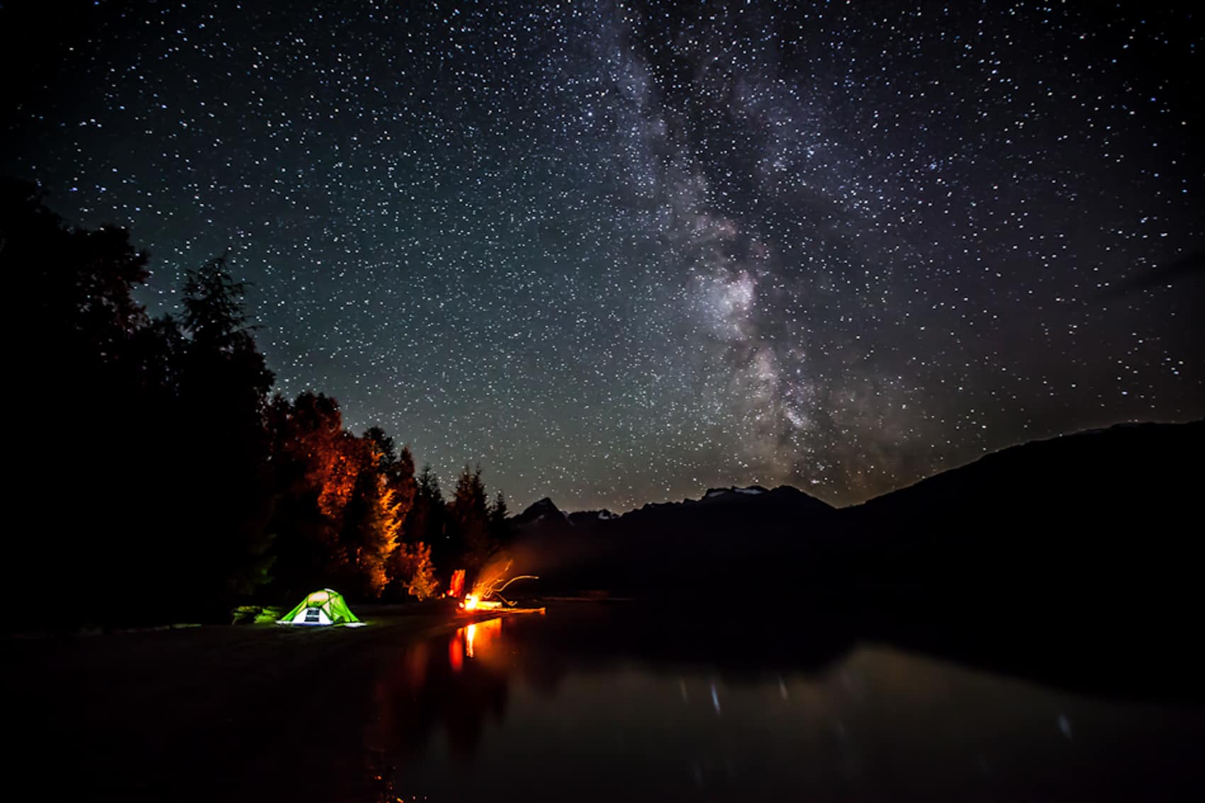 camping-stars-night-sky-fire-
