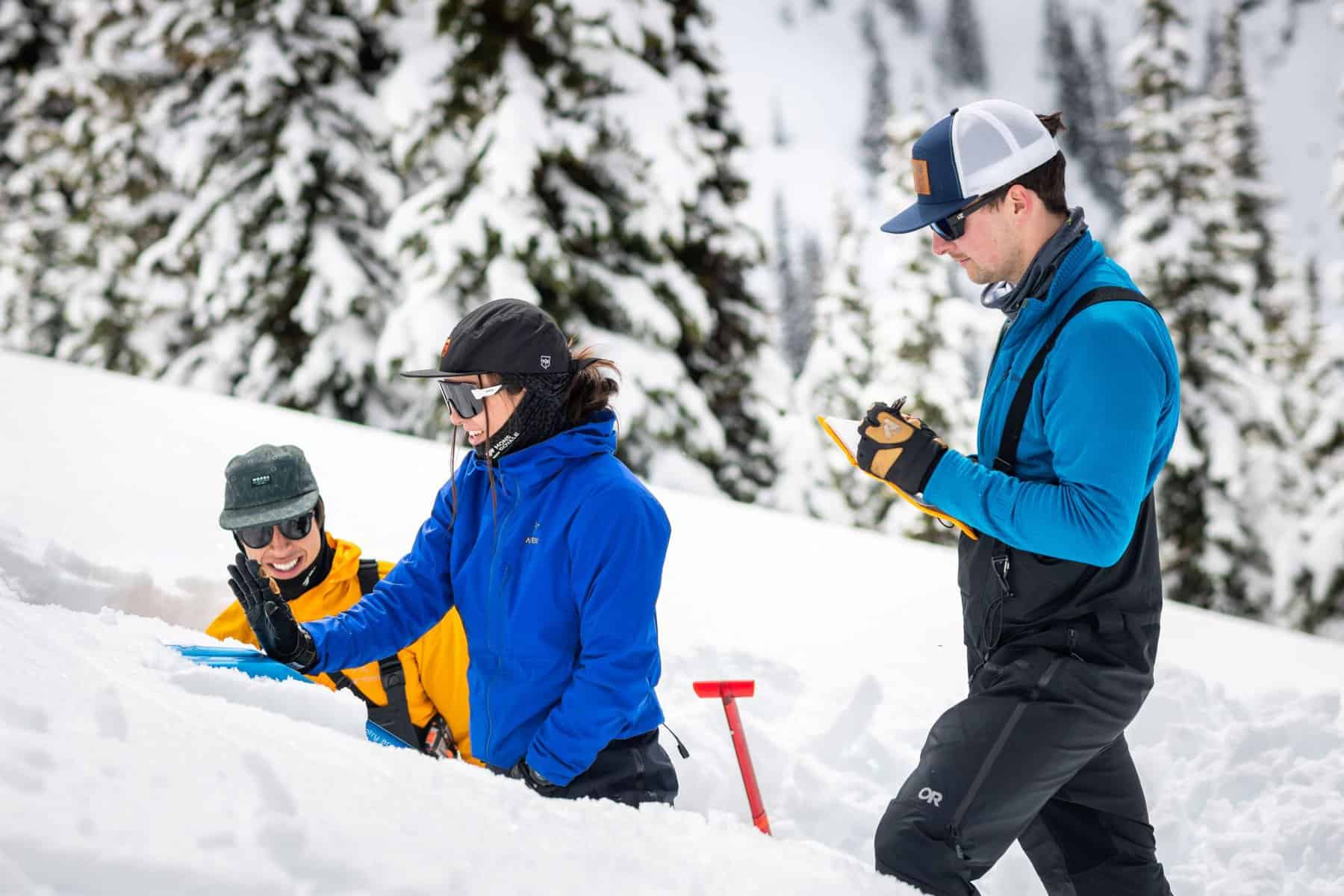 Backcountry Touring Avalanche Safety | P Laura Szanto @lauraszanto