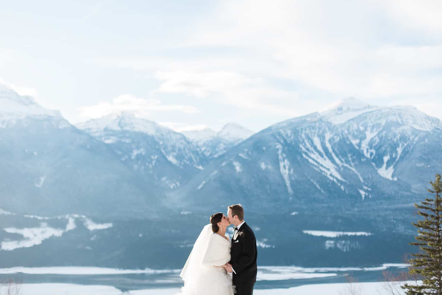Couple getting married in winter Revelstoke