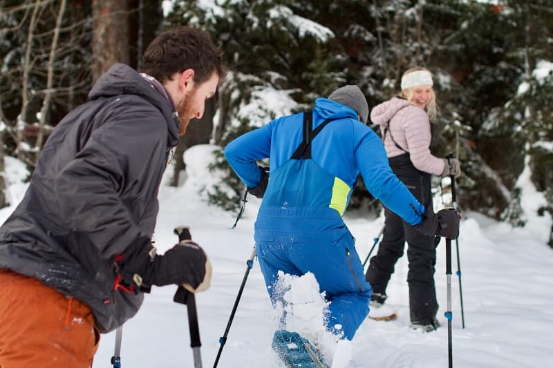 snowshoe-guided-tour