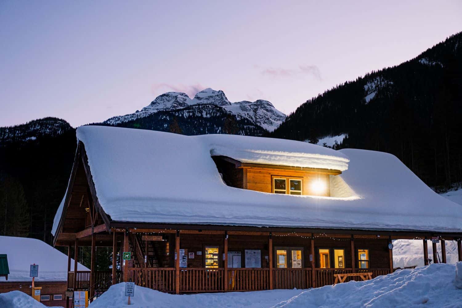 Revelstoke Nordic Ski Lodge | P Olly Hogan @oldxtrip